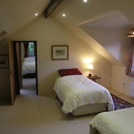 Hotel Sunrise House Inverfarigaig Esterno foto
