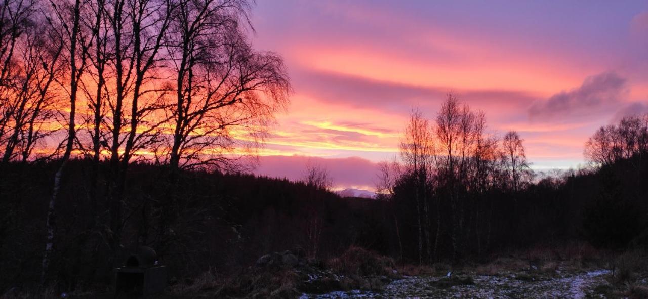 Hotel Sunrise House Inverfarigaig Esterno foto