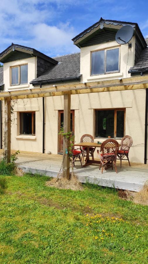 Hotel Sunrise House Inverfarigaig Esterno foto