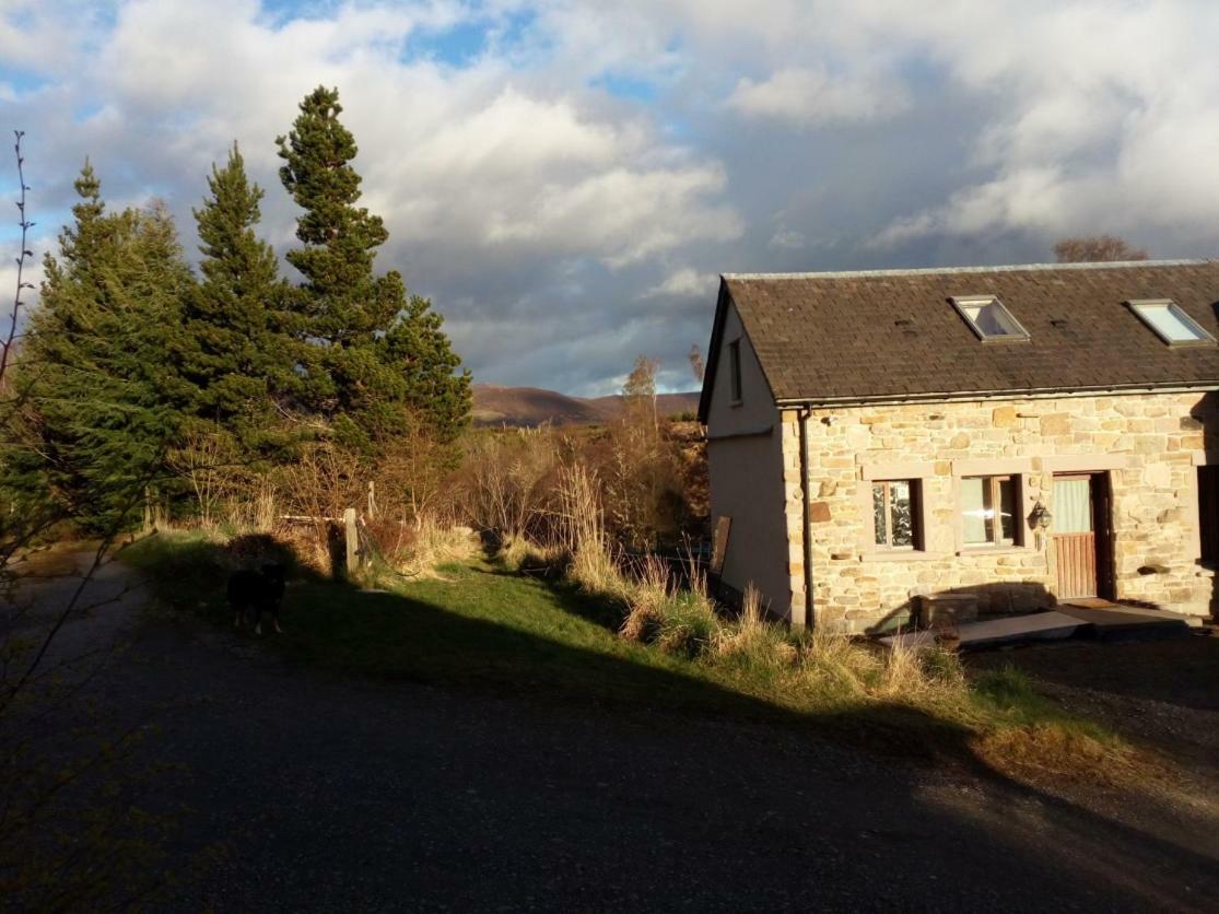 Hotel Sunrise House Inverfarigaig Esterno foto